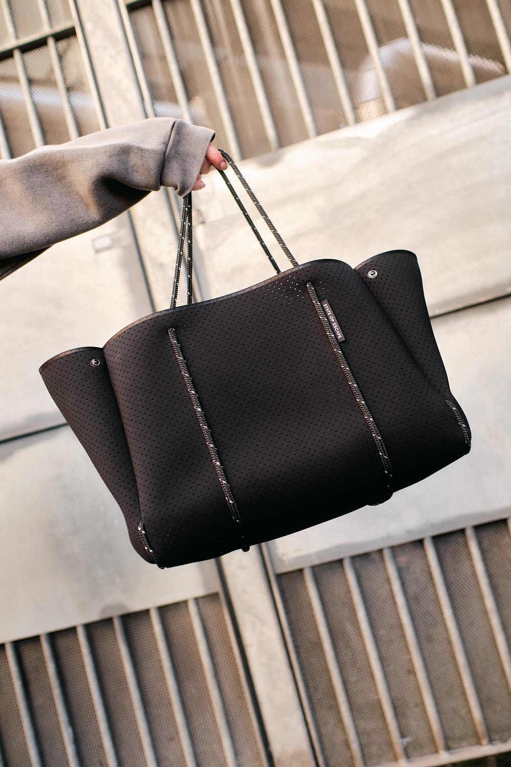 Escape Tote Highlight Fleck Black | STATE OF ESCAPE | Dame Escape Tote Highlight Fleck Black | STATE OF ESCAPE | Dame